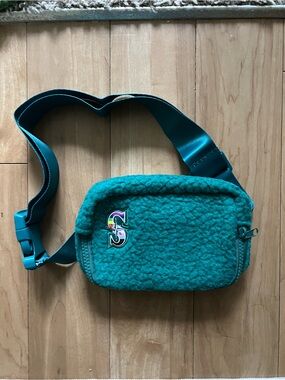 Seattle Mariners Teal Fleece Belt Bag